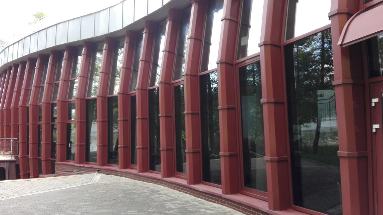 Hotel Osrodek Szkoleniowo - Wypoczynkowy Guzianka Ruciane-Nida Esterno foto