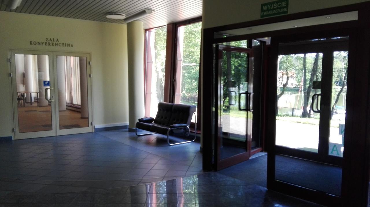 Hotel Osrodek Szkoleniowo - Wypoczynkowy Guzianka Ruciane-Nida Esterno foto