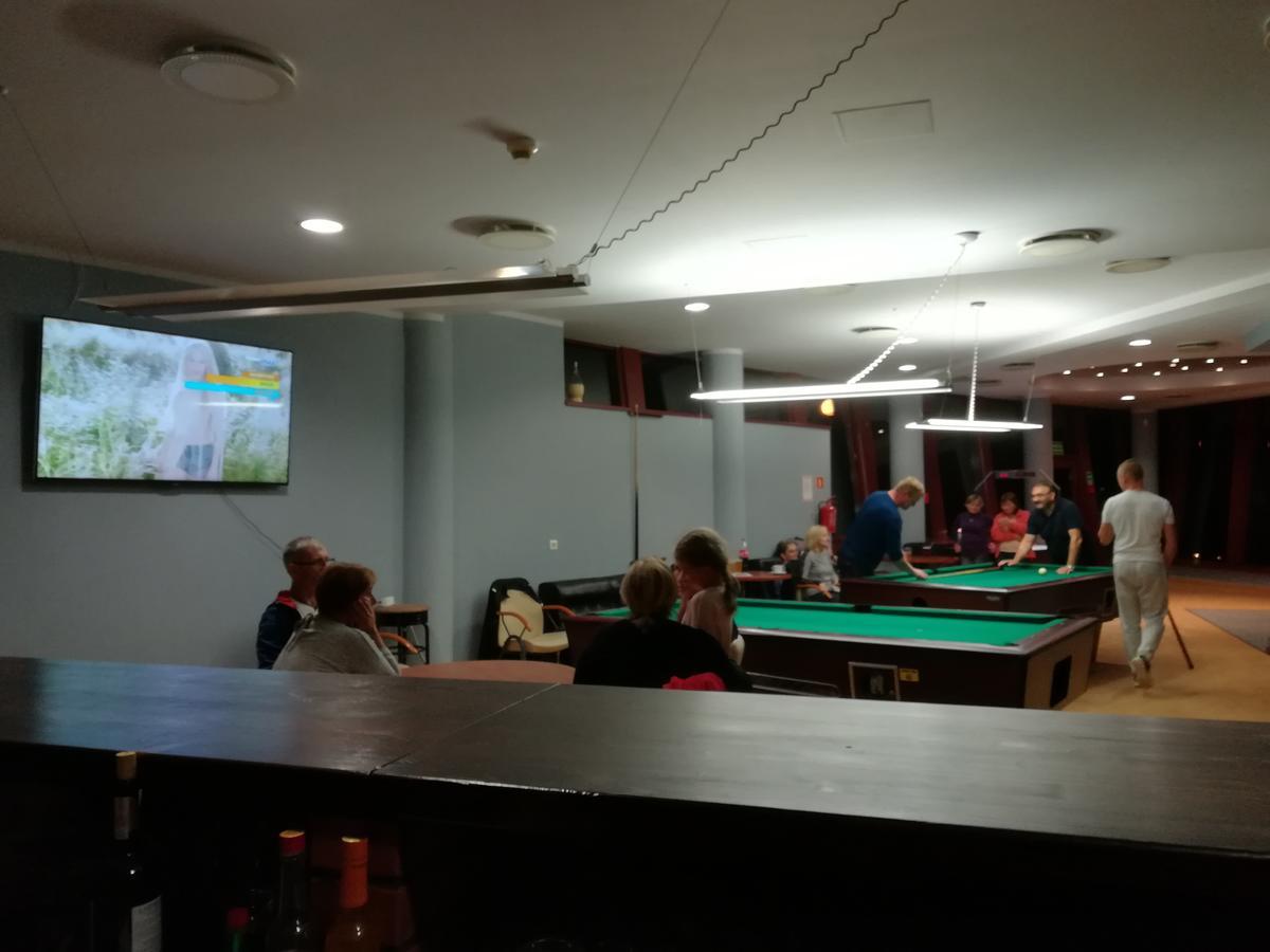 Hotel Osrodek Szkoleniowo - Wypoczynkowy Guzianka Ruciane-Nida Esterno foto