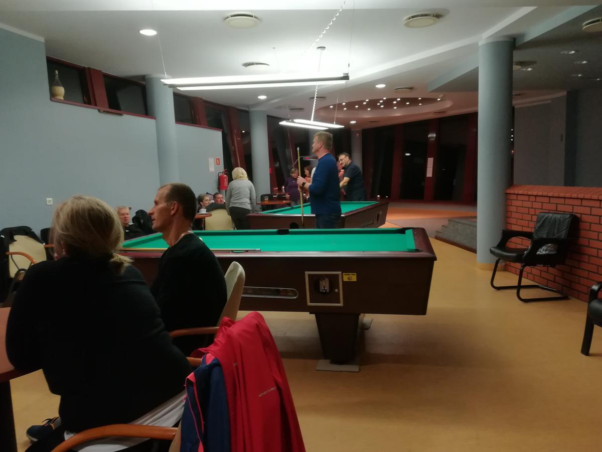 Hotel Osrodek Szkoleniowo - Wypoczynkowy Guzianka Ruciane-Nida Esterno foto