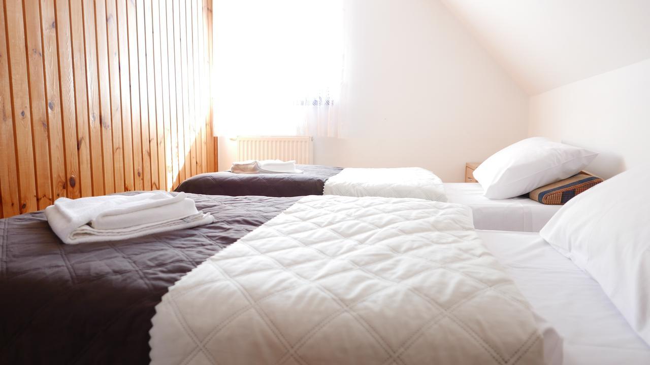 Hotel Osrodek Szkoleniowo - Wypoczynkowy Guzianka Ruciane-Nida Esterno foto