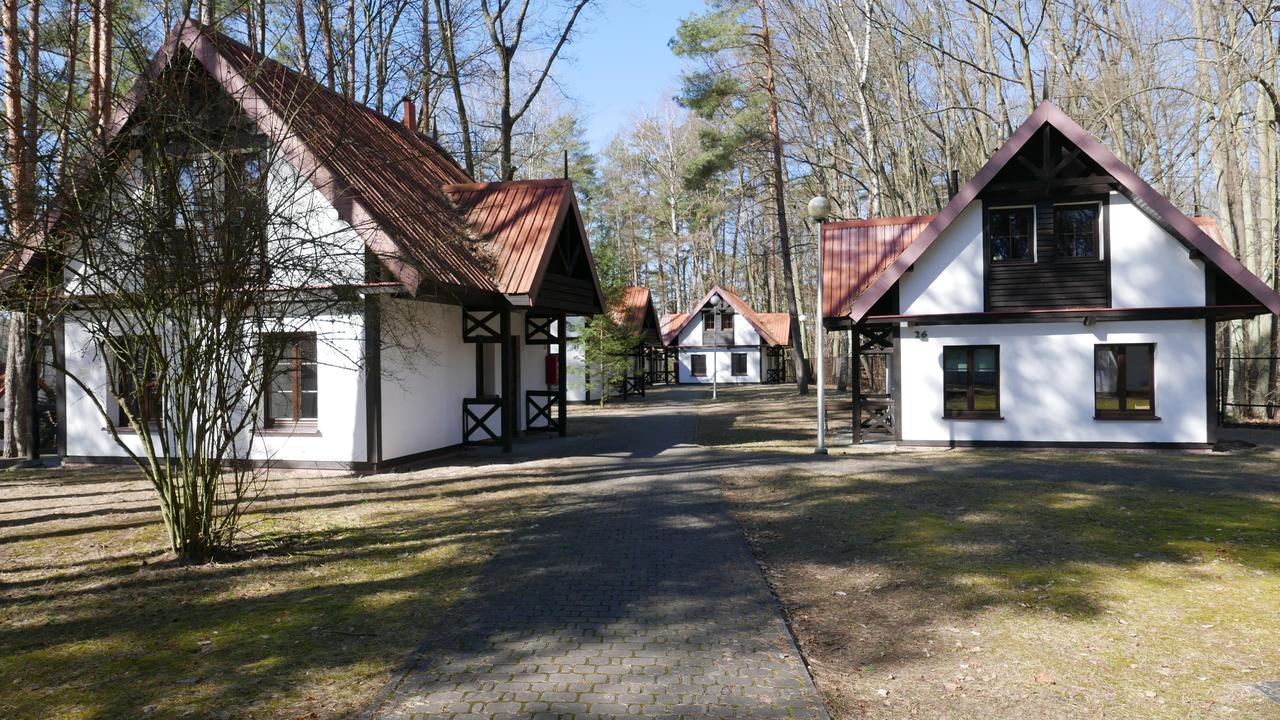 Hotel Osrodek Szkoleniowo - Wypoczynkowy Guzianka Ruciane-Nida Esterno foto
