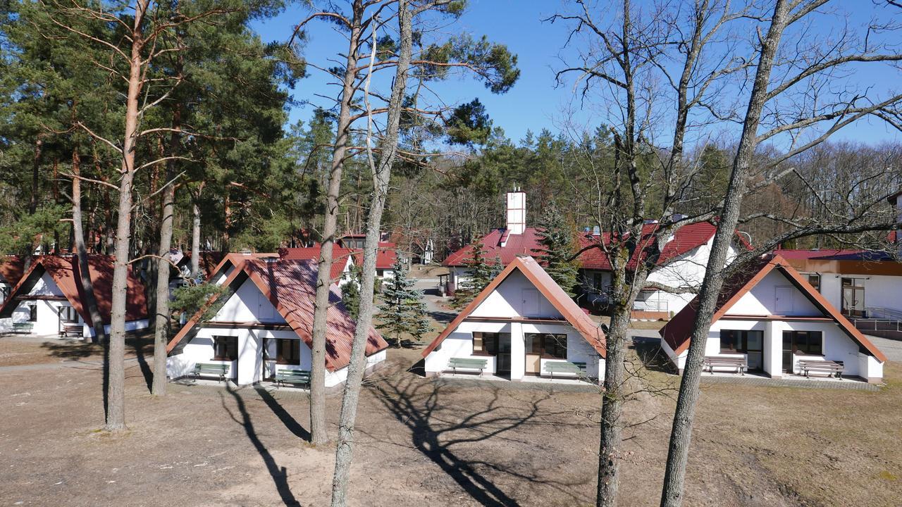 Hotel Osrodek Szkoleniowo - Wypoczynkowy Guzianka Ruciane-Nida Esterno foto